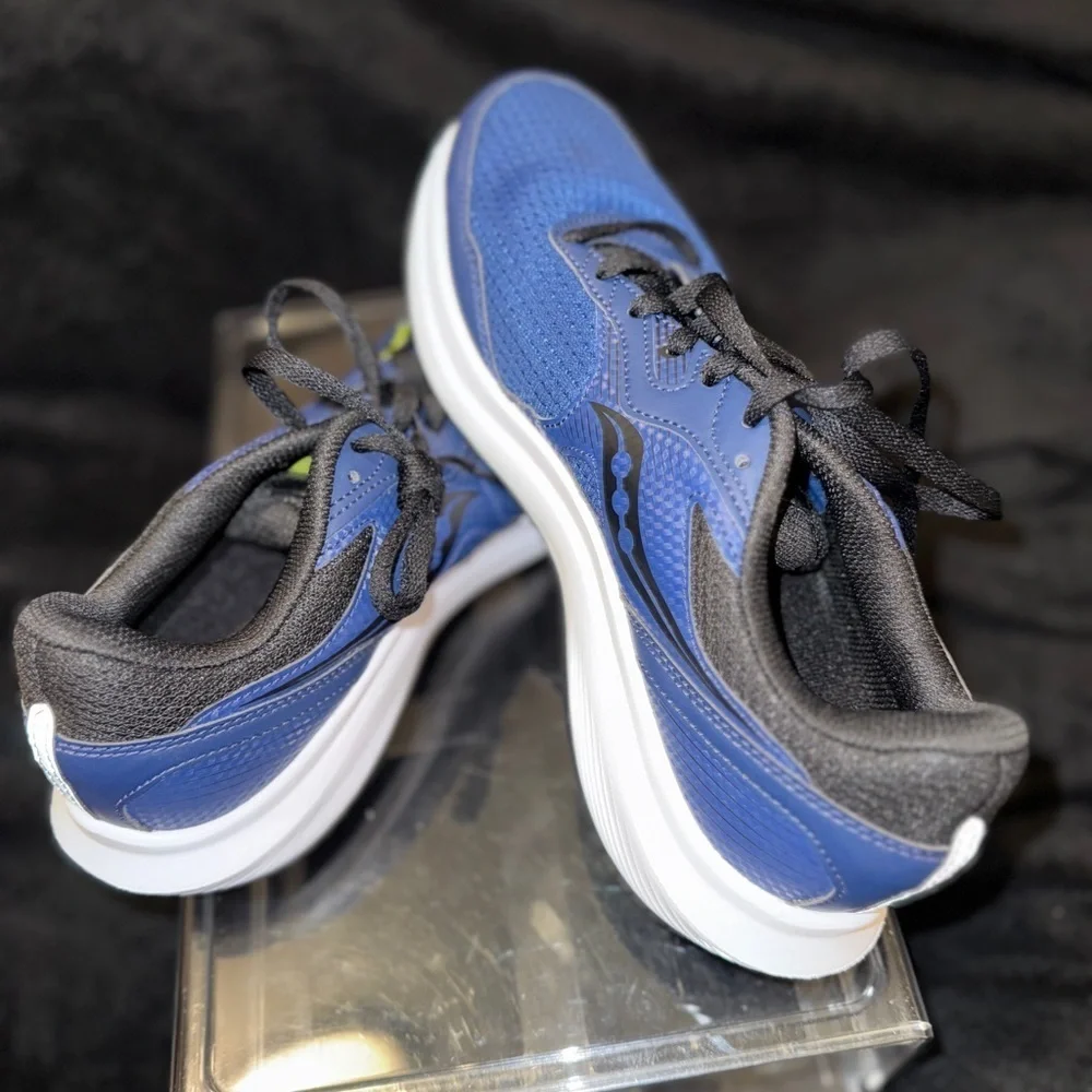 Saucony sleek blue